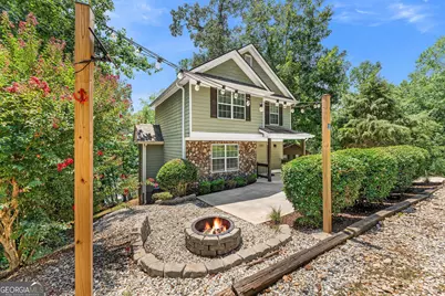 933 Rue Fleur De Lis, Lavonia, GA 30553 - Photo 1