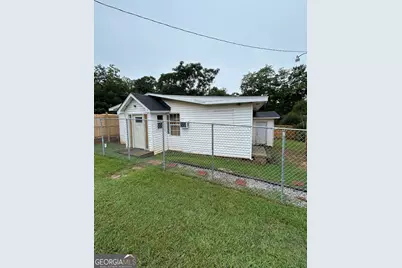 2412 16th Avenue SW, Lanett, AL 36863 - Photo 1