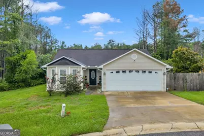 320 Shadow Pond, Dublin, GA 31021 - Photo 1