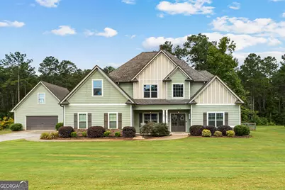147 Newberry Estates Crossing, Senoia, GA 30276 - Photo 1