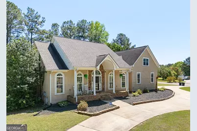 207 Jamestown Avenue, Jonesboro, GA 30236 - Photo 1