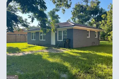 17 Young Street, Hazlehurst, GA 31539 - Photo 1