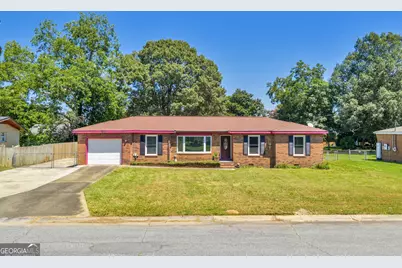 200 Ridgeland Drive, Warner Robins, GA 31093 - Photo 1