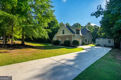 139 Cedar Ridge Drive, Lagrange, GA 30241 - Photo 1
