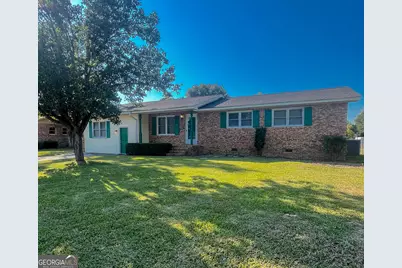 404 Eastwood Drive, Dublin, GA 31021 - Photo 1