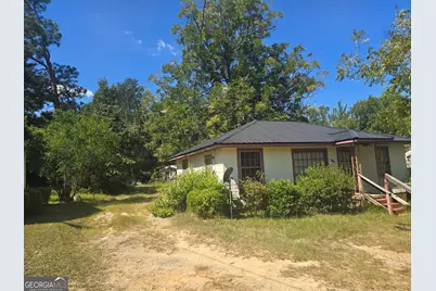 404 Saxon Street, Dublin, GA 31021 - Photo 1
