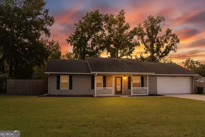 102 W Victoria Boulevard, Kingsland, GA 31548 - Photo 1