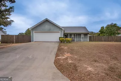 111 Oakridge Drive, Warner Robins, GA 31093 - Photo 1