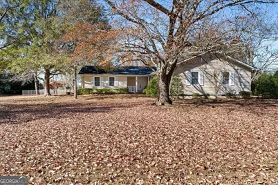 421 Valley View Drive, Fort Valley, GA 31030 - Photo 1