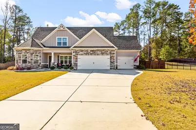 205 Duck Drive, Senoia, GA 30276 - Photo 1
