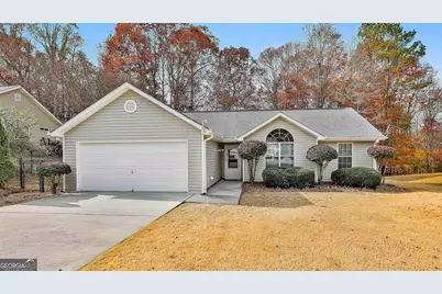 120 Creekside Drive, Grantville, GA 30220 - Photo 1