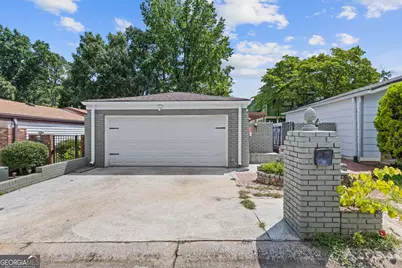 935 Bobcat Court SE, Marietta, GA 30067 - Photo 1