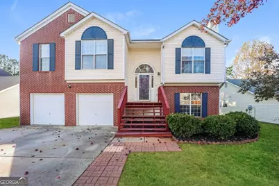 5899 Eagles Feather Lane, Riverdale, GA 30274 - Photo 1