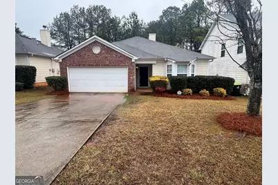 165 Lakeside Point, Covington, GA 30016 - Photo 1