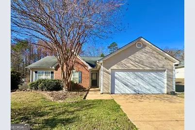 39 Canterbury Drive, Grantville, GA 30220 - Photo 1