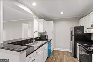 3655 Habersham Rd NE, Atlanta, GA 30305 - Photo 20