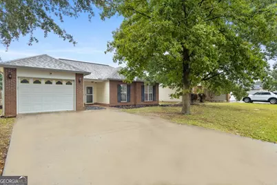 319 Tyson Glen Drive, Warner Robins, GA 31088 - Photo 1
