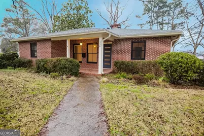 114 Stafford Avenue, Barnesville, GA 30204 - Photo 1