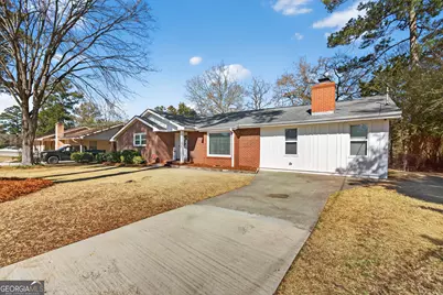 1739 Elmwood Road, Milledgeville, GA 31061 - Photo 1