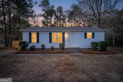 421 Vienna Circle, Fort Valley, GA 31030 - Photo 1