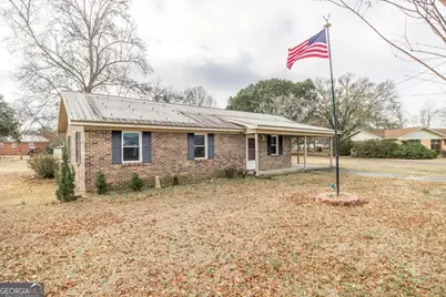 132 McVay Drive, Cochran, GA 31014 - Photo 1