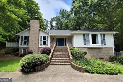 820 Oakhaven Drive, Roswell, GA 30075 - Photo 1