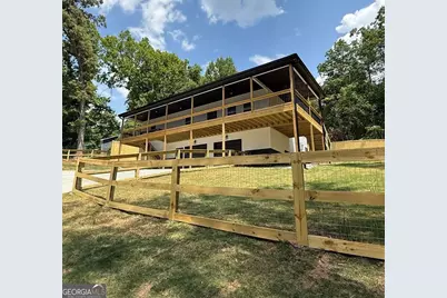 348 Bow Drive, Lavonia, GA 30553 - Photo 1