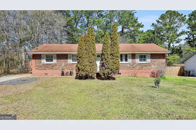 46 Royce Drive, Jonesboro, GA 30238 - Photo 1