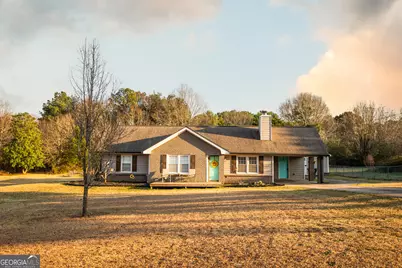 809 Parker Court NW, Monroe, GA 30656 - Photo 1