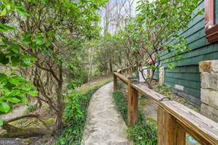 91 Rose Cir, Clayton, GA 30525 - Photo 6