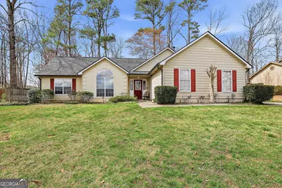 140 Chesterfield Court, Fayetteville, GA 30214 - Photo 1