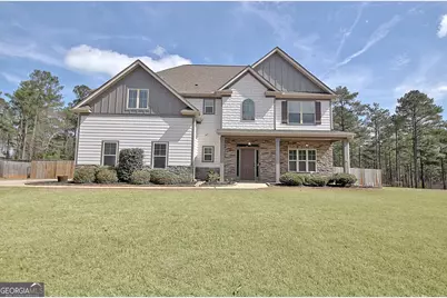 201 Fox Hall Crossing E, Senoia, GA 30276 - Photo 1