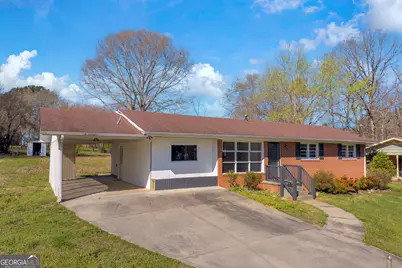 208 Cherry Street, Toccoa, GA 30577 - Photo 1