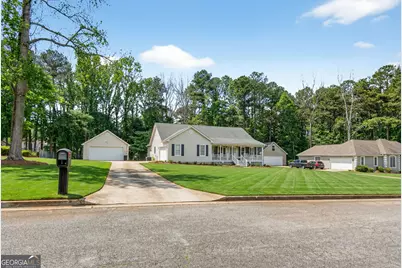 620 N Oakland Circle, McDonough, GA 30253 - Photo 1