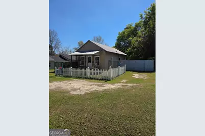 729 W Jones Avenue, Statesboro, GA 30458 - Photo 1