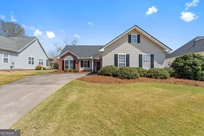 226 Plantation Walk, Carrollton, GA 30117 - Photo 1
