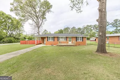 111 Grant Street, Warner Robins, GA 31088 - Photo 1