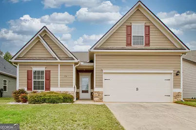 124 Thomaston Street, Newnan, GA 30263 - Photo 1