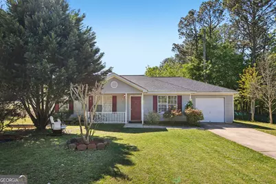 2 Ruby Court, Grantville, GA 30220 - Photo 1