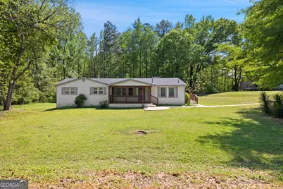 11 Swan Drive, Newnan, GA 30263 - Photo 1