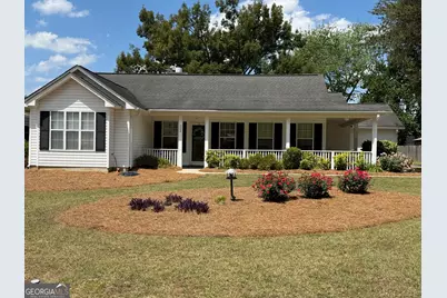 202 Kingswood Drive, Dublin, GA 31021 - Photo 1
