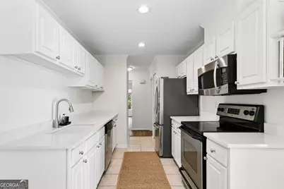 15 Brittany Way #15, Atlanta, GA 30324 - Photo 1