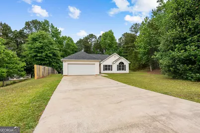 15 Caledon Court, Newnan, GA 30263 - Photo 1