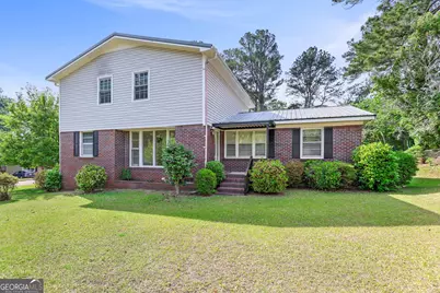 124 Melrose Drive, Lagrange, GA 30241 - Photo 1