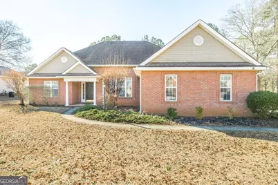 158 Holly Pointe, Warner Robins, GA 31088 - Photo 1