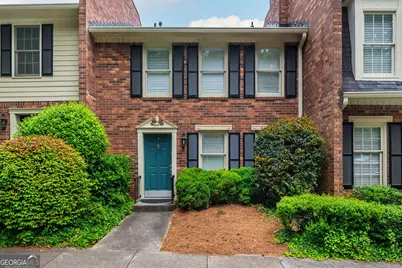 7 Queen Victoria Place NE, Atlanta, GA 30342 - Photo 1