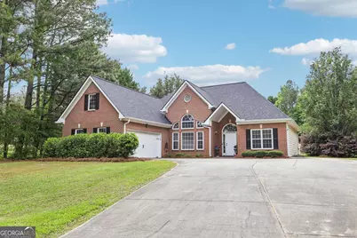 240 Crestwood Drive, Tyrone, GA 30290 - Photo 1
