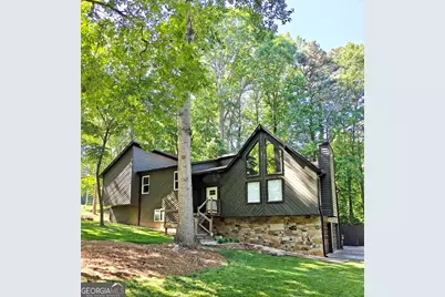 1302 Rolling Green Drive, Acworth, GA 30102 - Photo 1