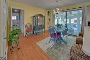 102 Cherry St, Toccoa, GA 30577 - Photo 6
