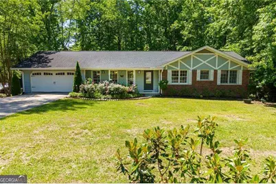 5637 Pinedale Circle, Buford, GA 30518 - Photo 1
